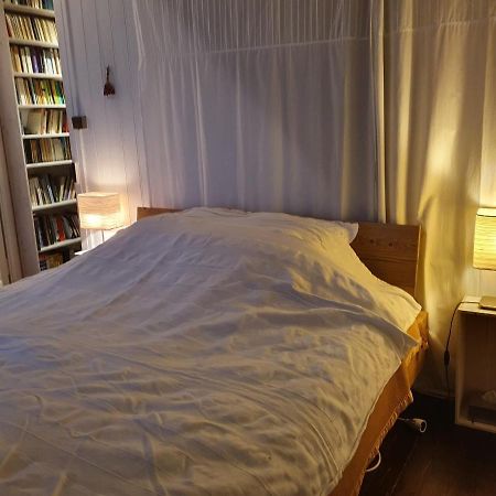 A Room With A View - Maisonnette Dans Bourg Medieval Au Bord Du Lac Leman Yvoire Exterior photo