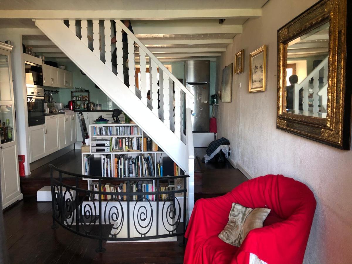 A Room With A View - Maisonnette Dans Bourg Medieval Au Bord Du Lac Leman Yvoire Exterior photo